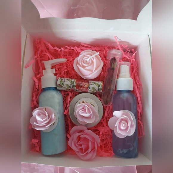 Gift Box - roses set - Picture 4 of 5